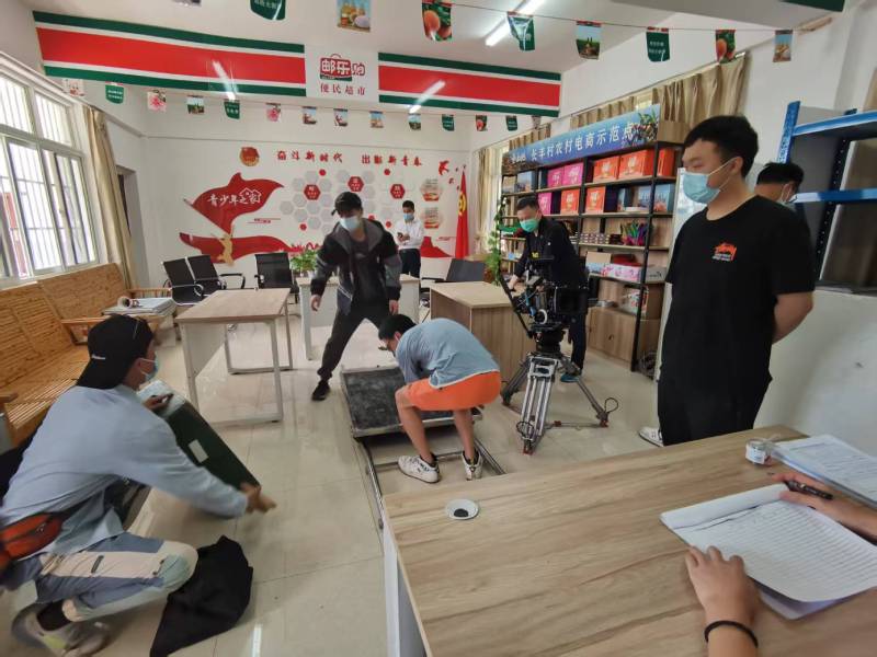 墨江广告片拍摄公司：极简主义践行者，少即是多的视觉哲学